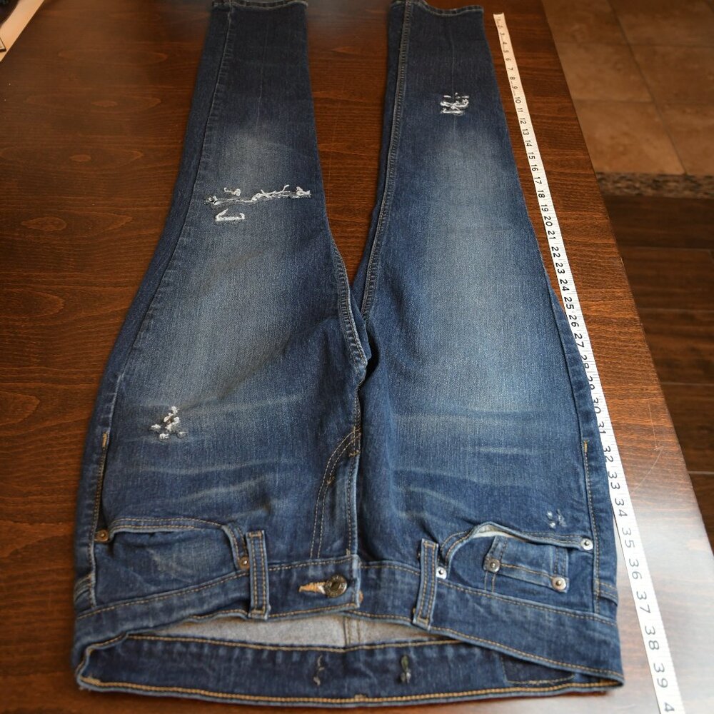Levi Strauss Girls Distressed Jeans Size  (7) W28 L32